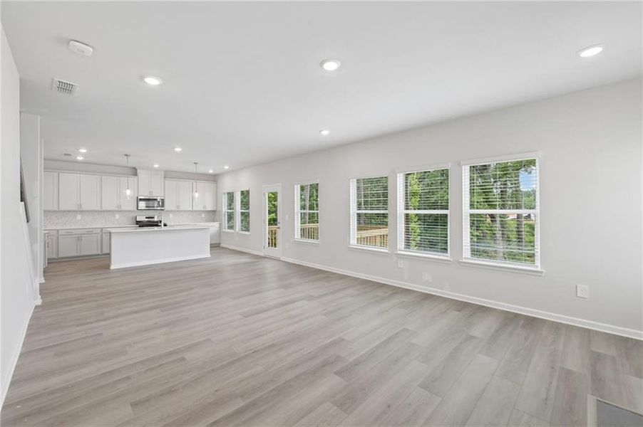 Spacious, unfurnished interior of a new home in Martin Springs - Estate Series, Lawrenceville (Image 33).