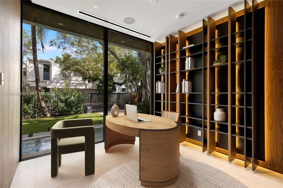 Community amenities in , Miami (Image 15).