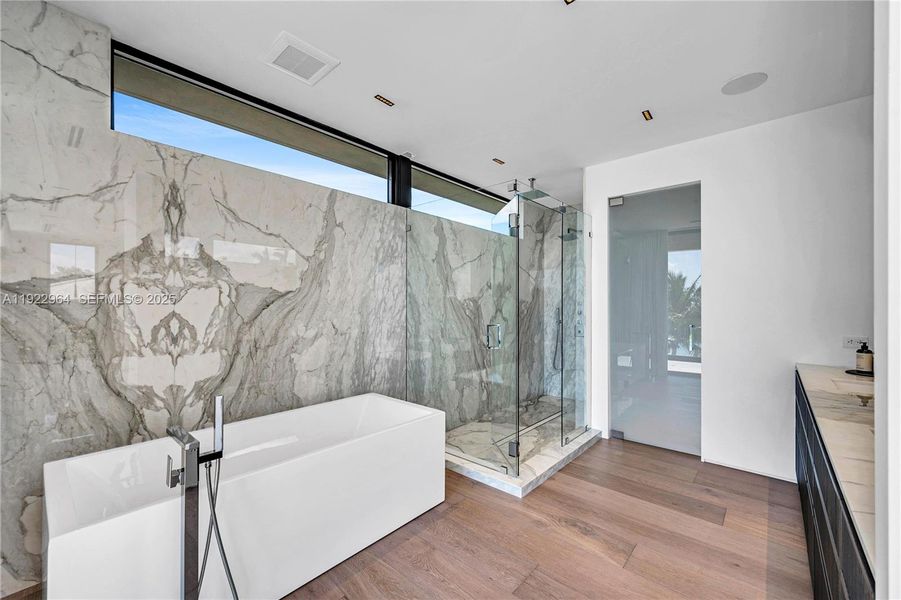 Furnished interior view inside a new home in , Miami Beach (Image 9).