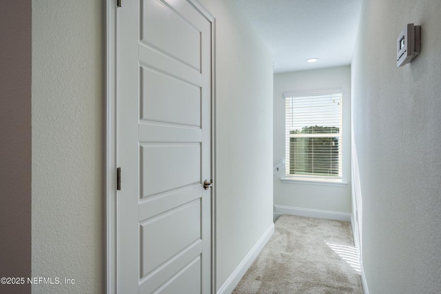 Spacious, unfurnished interior of a new home in , Jacksonville (Image 23).