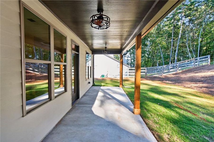 Exterior details and patio area of a home in , Dawsonville (Image 4).
