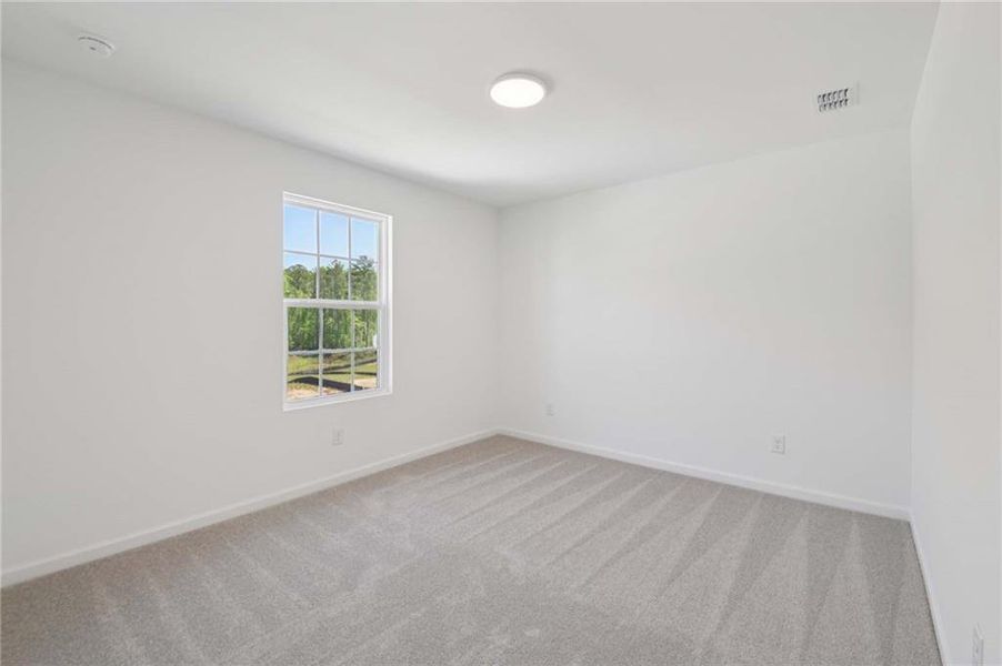 Spacious, unfurnished interior of a new home in The Pointe at Heron Bay, Locust Grove (Image 22).