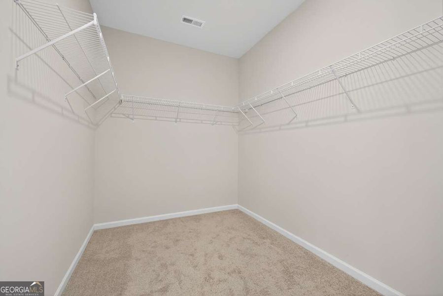 Spacious, unfurnished interior of a new home in Cobblestone Crossing Commons, Byron (Image 17). Spacious, unfurnished interior of a new home in Cobblestone Crossing Commons, Byron (Image 17).