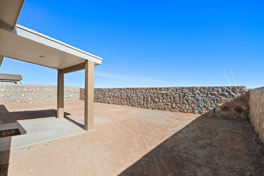 Representative exterior details of a home built from the Texas Olive by View Homes in Campo Del Sol, El Paso (Image 23).