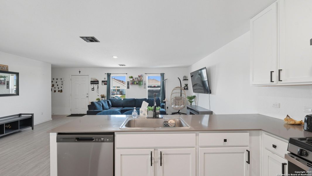 Furnished interior view inside a new home in Spring Grove: Stonehill Collection, St. Hedwig (Image 19).