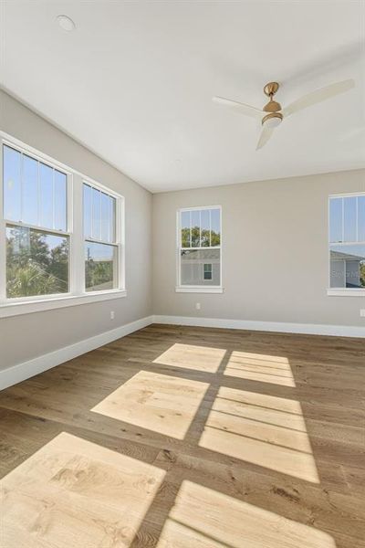 Spacious, unfurnished interior of a new home in , St. Petersburg (Image 50).