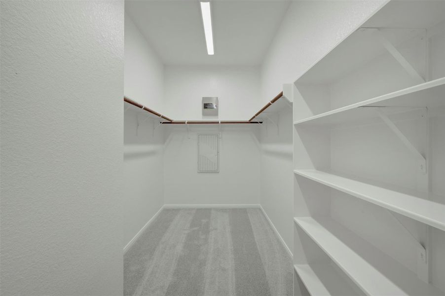 Spacious, unfurnished interior of a new home in Oakwood Estates, Waller (Image 25). Spacious, unfurnished interior of a new home in Oakwood Estates, Waller (Image 25).