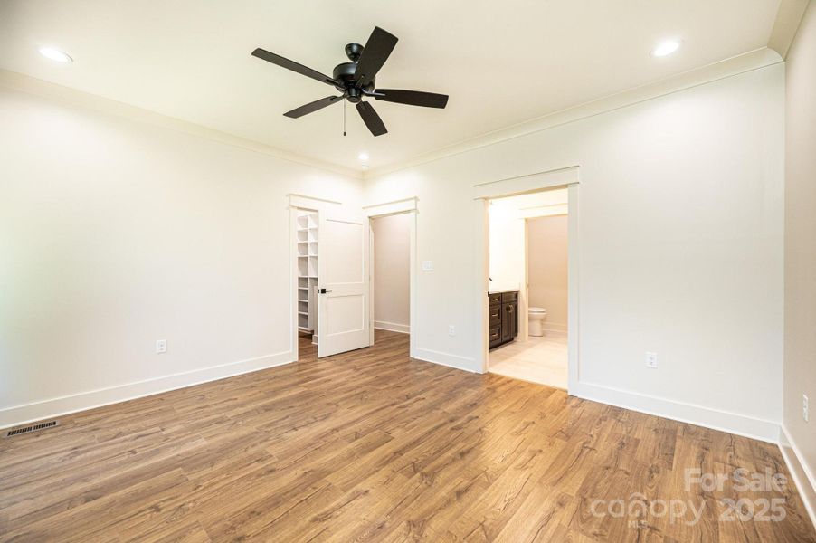 Spacious, unfurnished interior of a new home in , Hickory (Image 39).