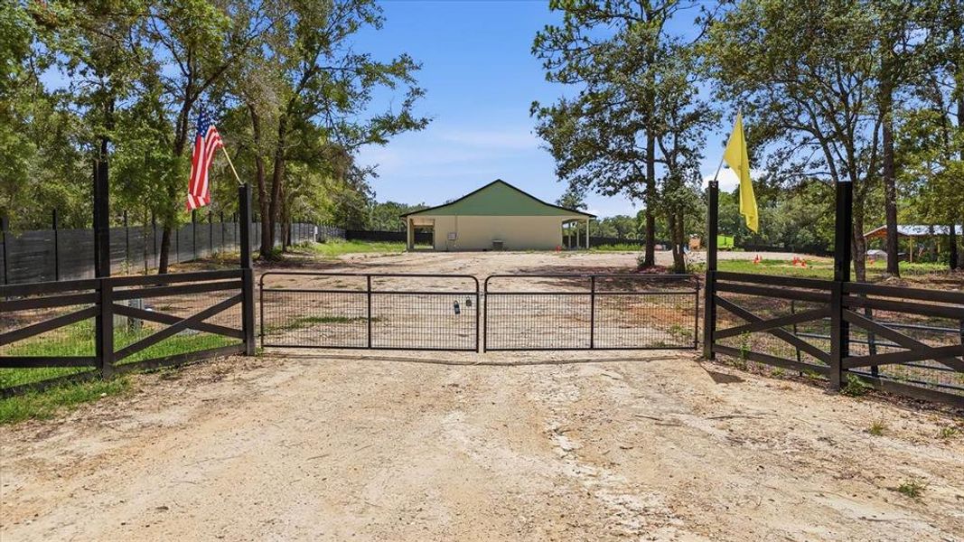Community amenities in , Dunnellon (Image 38).