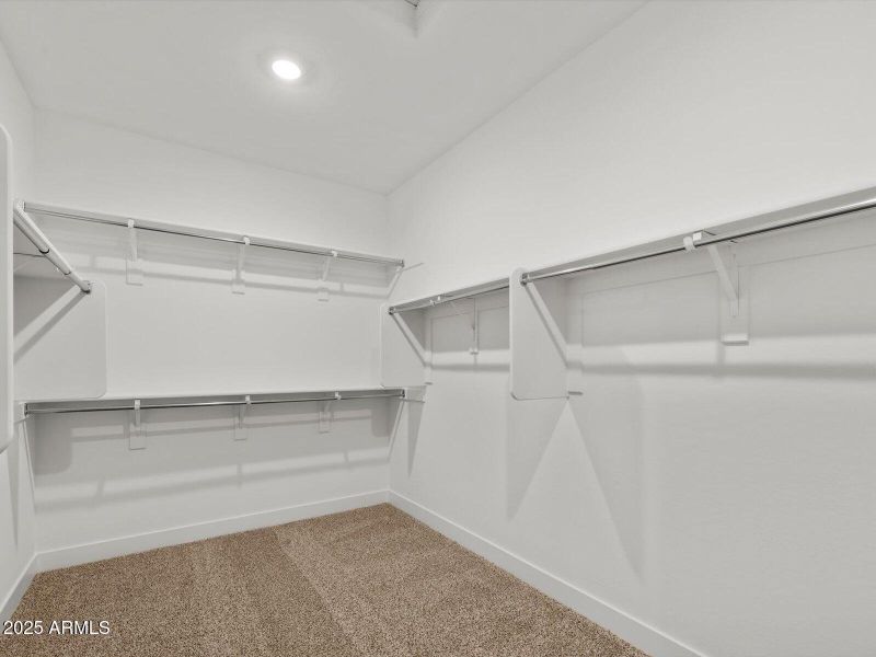 Walk-In Closet Walk-In Closet