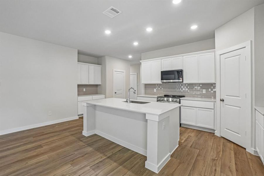 Furnished interior view inside a new home in Pennsylvania Avenue, Springtown (Image 12).