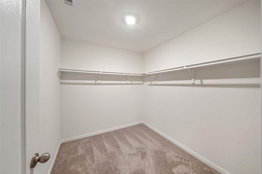 Spacious, unfurnished interior of a new home in , Magnolia (Image 27).