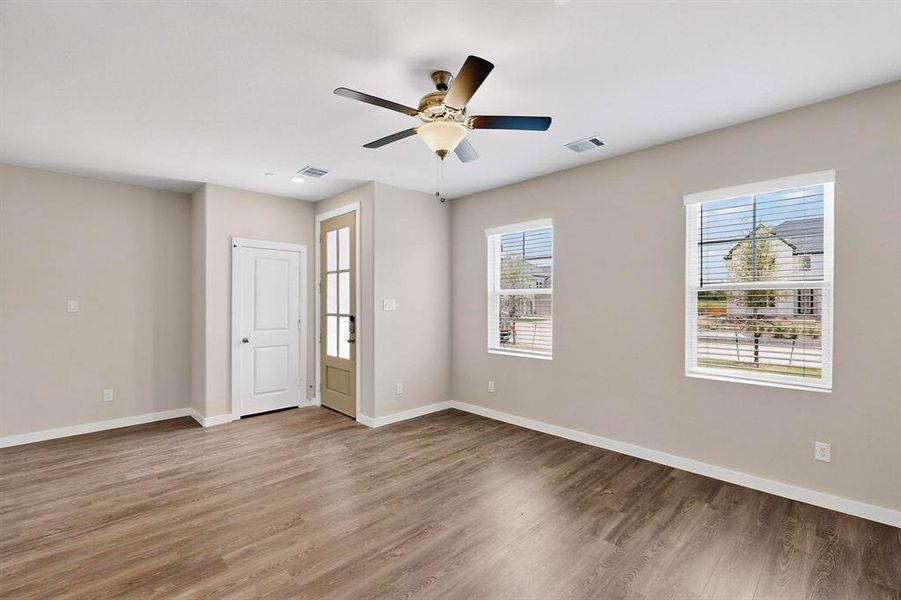Spacious, unfurnished interior of a new home in Solterra Texas, Mesquite (Image 35).