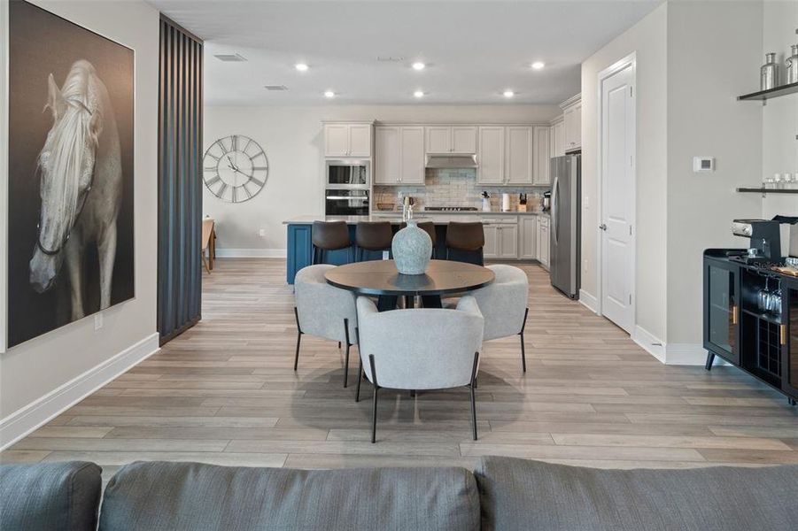 Furnished interior view inside a new home in , Montverde (Image 35).