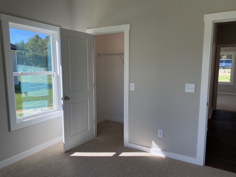 Representative unfurnished interior of a home built from the Madison by Foundation Home Builders LLC in Pinnix Loop, Burlington (Image 19).