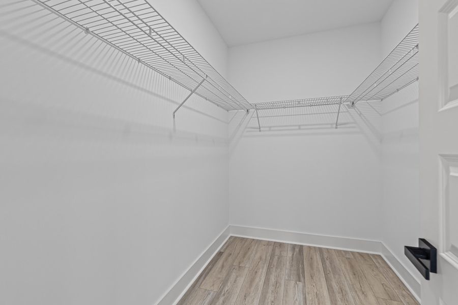 Spacious, unfurnished interior of a new home in , North Charleston (Image 19).