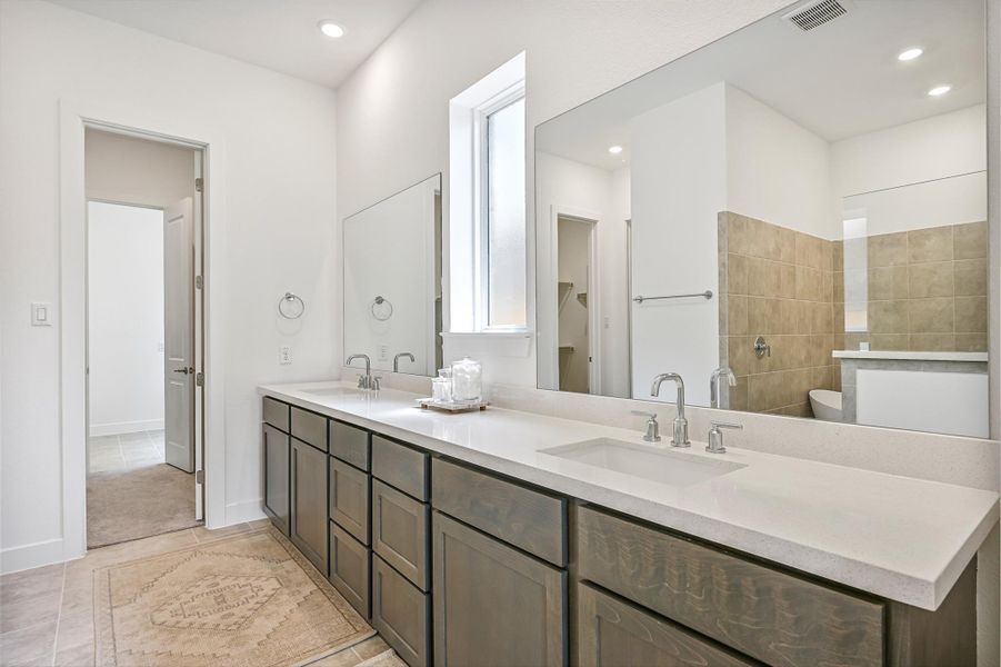 Furnished interior view inside a new home in Avalon at Friendswood, Friendswood (Image 19).