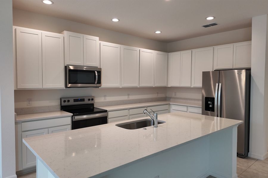 Modern Open-Concept Kitchen in Central Florida Home