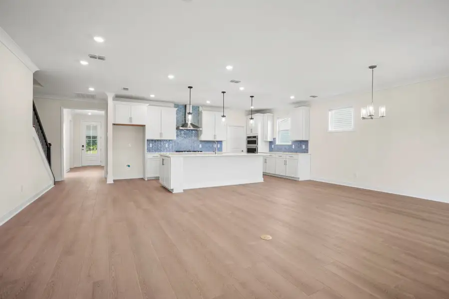 Spacious, unfurnished interior of a new home in Kinsdale, Lancaster (Image 23).