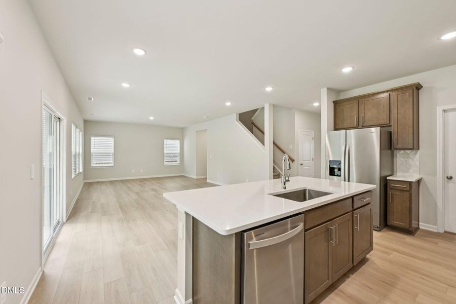 11-web-or-mls-Oak Manor - Raleigh - 153 11-web-or-mls-Oak Manor - Raleigh - 153