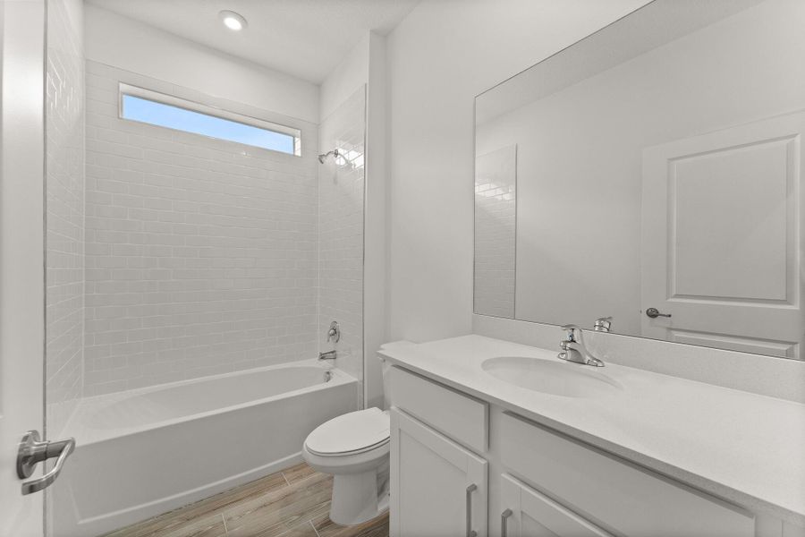 Furnished interior view inside a new home in Tradition - Cadence, Port St. Lucie (Image 5).