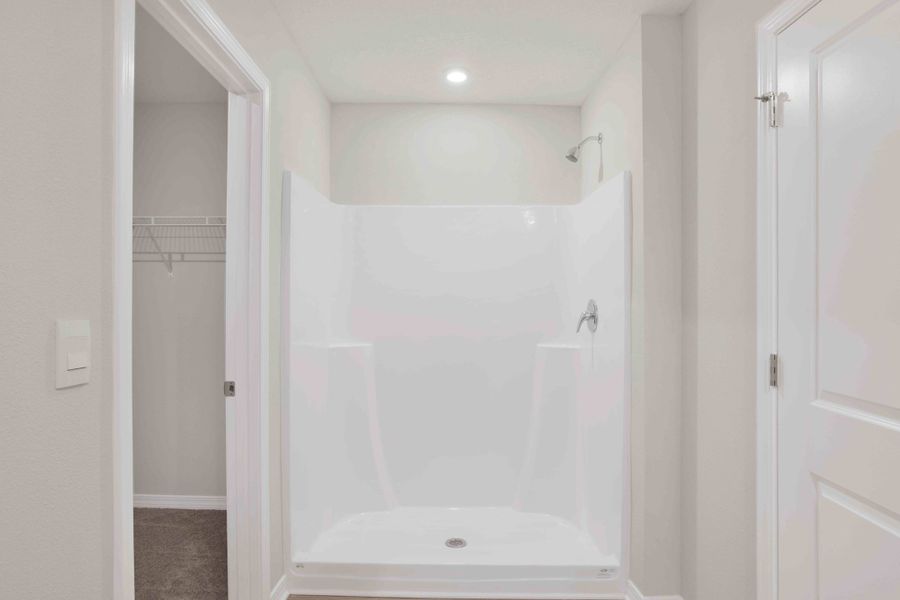 Representative unfurnished interior of a home built from the Sequoia by Maronda Homes in Bellview Pointe, Bellview (Image 16).