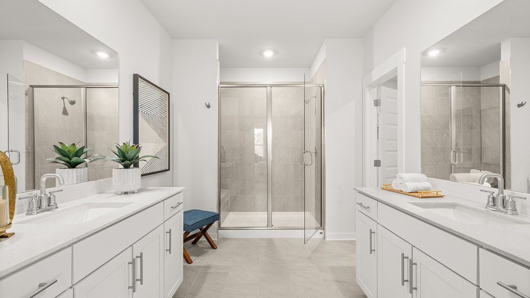 4965 Alpine Owners Bath 1of4 F1 Base2