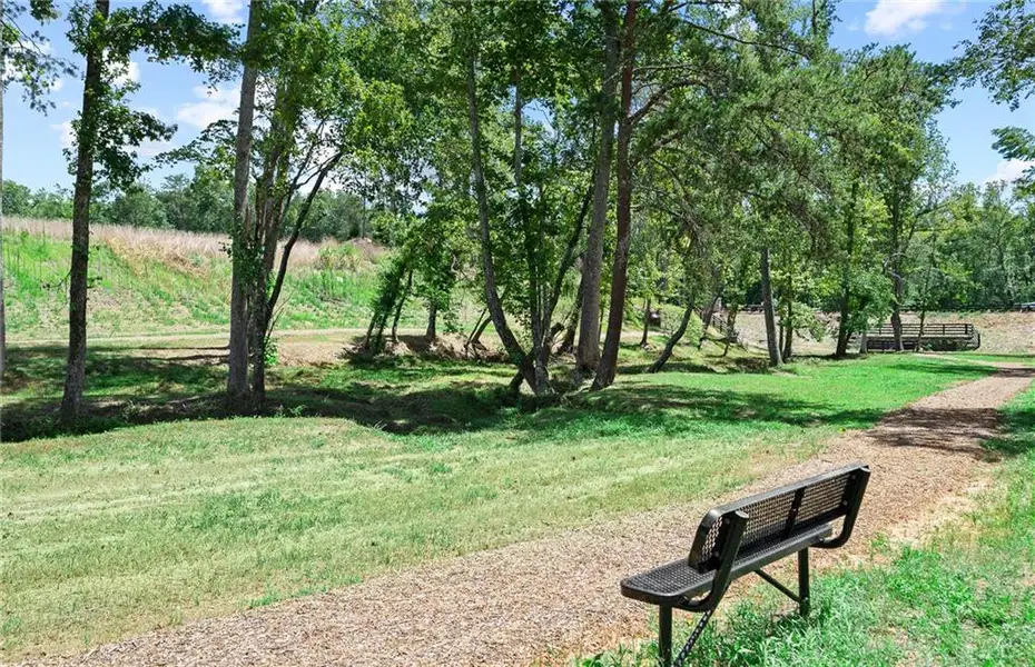 Natural landscape and outdoor views near Berkeley Mill in Cumming (Image 4). Natural landscape and outdoor views near Berkeley Mill in Cumming (Image 4).