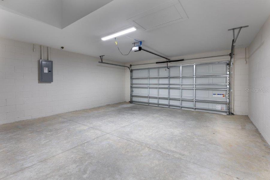 Spacious, unfurnished interior of a new home in , Citrus Springs (Image 30). Spacious, unfurnished interior of a new home in , Citrus Springs (Image 30).