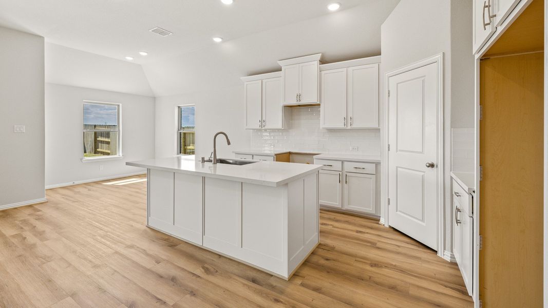 Furnished interior view inside a new home in River Ranch, Dayton (Image 10).