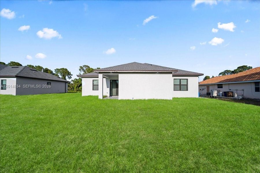 Exterior details and patio area of a home in , Lehigh Acres (Image 39).