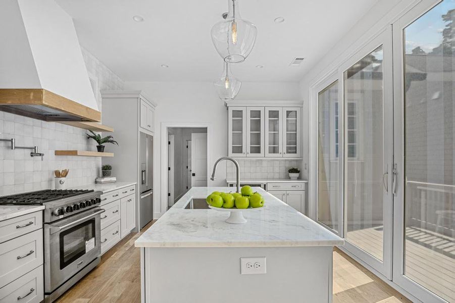 Furnished interior view inside a new home in Laurel Brooke, Peachtree City (Image 32). Furnished interior view inside a new home in Laurel Brooke, Peachtree City (Image 32).