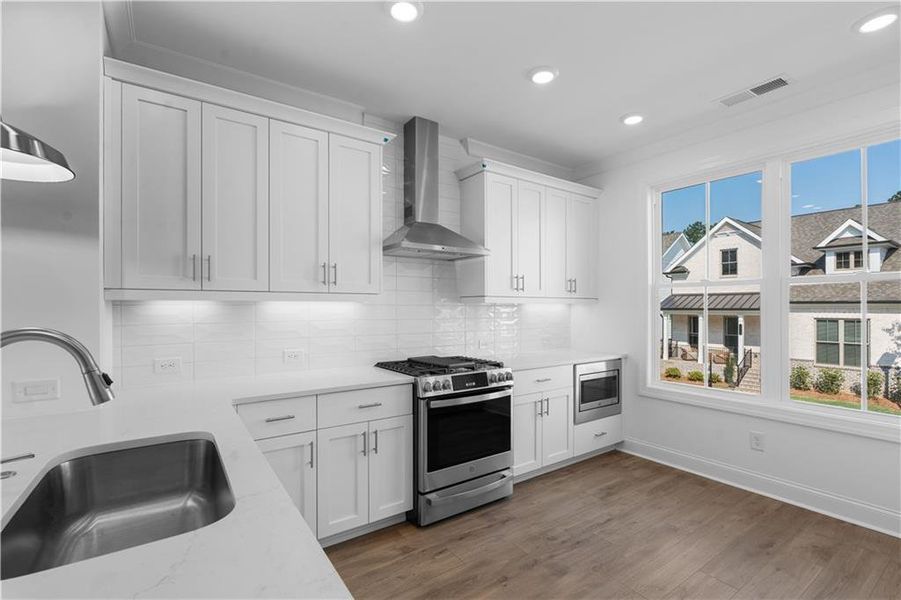 Furnished interior view inside a new home in Evanshire Townhomes, Duluth (Image 13).