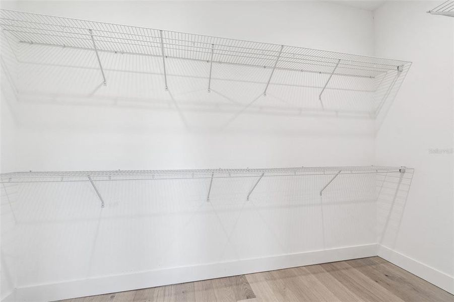 Spacious, unfurnished interior of a new home in , St. Petersburg (Image 27).