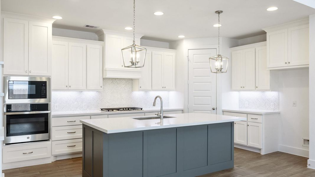 Furnished interior view inside a new home in Easton Park 40', Austin (Image 8). Furnished interior view inside a new home in Easton Park 40', Austin (Image 8).