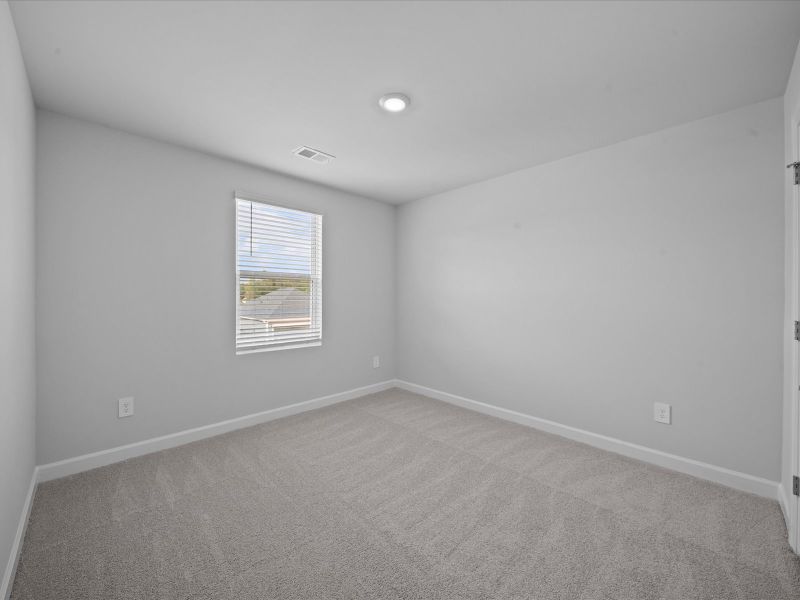 Spacious, unfurnished interior of a new home in Vickery Station, Woodruff (Image 19).