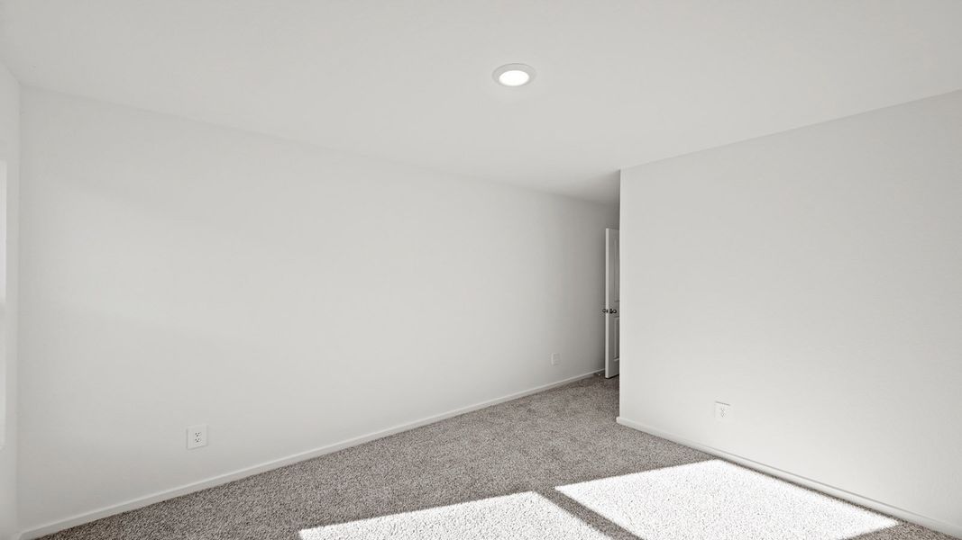 Spacious, unfurnished interior of a new home in Westward Pointe, Sealy (Image 15).
