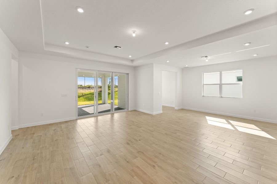 US_SEF_SAGE ELITE_LOT 330_GREAT ROOM