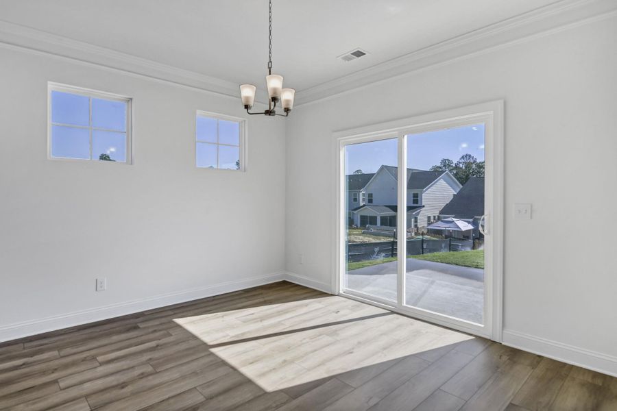 Spacious, unfurnished interior of a new home in Ashton Lakes, Lexington (Image 25).