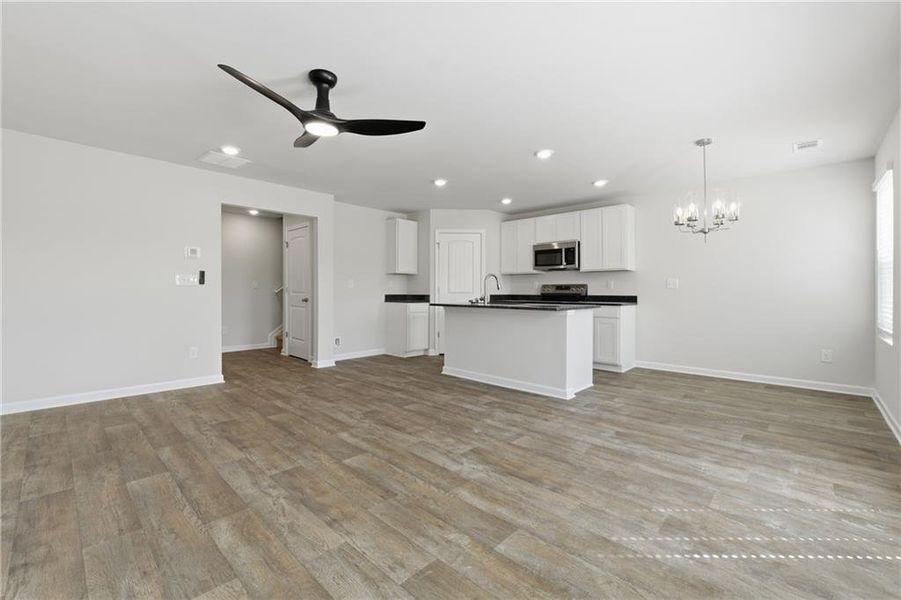 Spacious, unfurnished interior of a new home in Moss Creek, Hogansville (Image 22).