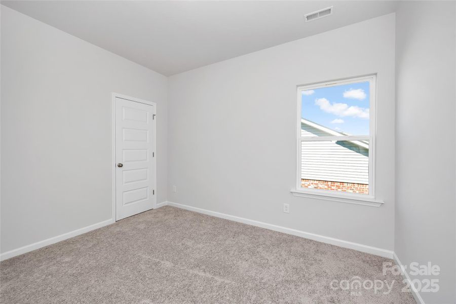 Spacious, unfurnished interior of a new home in Catawba Trace, Catawba (Image 10).