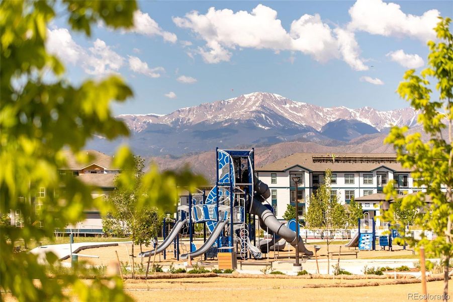 Community amenities in Victory Ridge, Colorado Springs (Image 36).