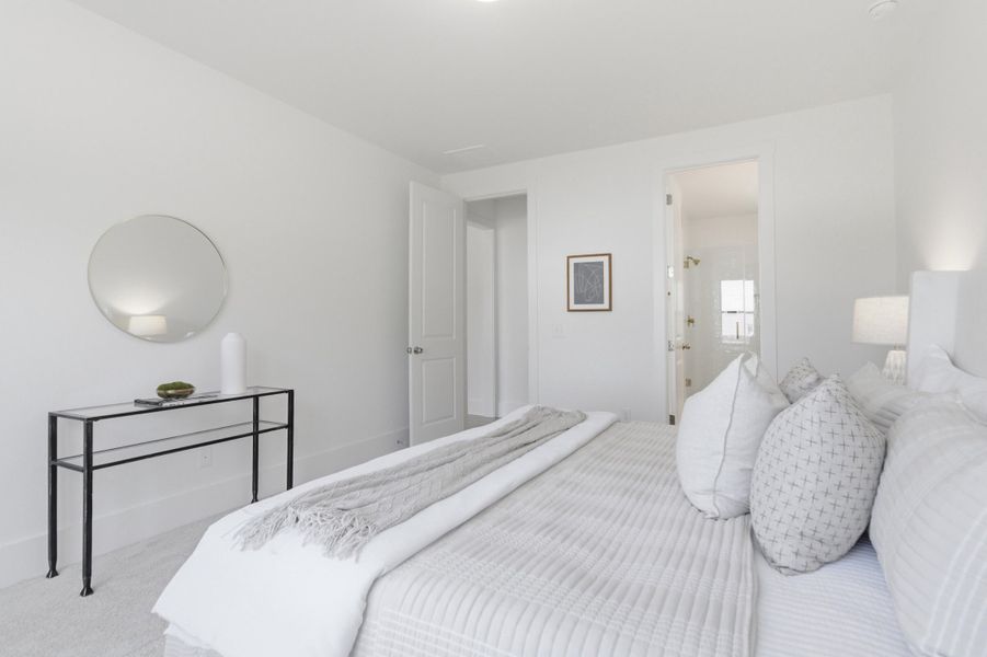Furnished interior view inside a new home in , Ravenel (Image 13).
