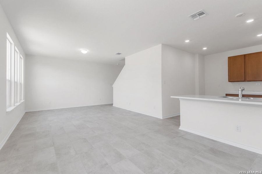 Spacious, unfurnished interior of a new home in Medina Crossing, Von Ormy (Image 16). Spacious, unfurnished interior of a new home in Medina Crossing, Von Ormy (Image 16).