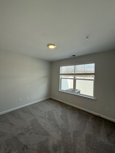 Spacious, unfurnished interior of a new home in Legacy Fields, Pleasant View (Image 9).