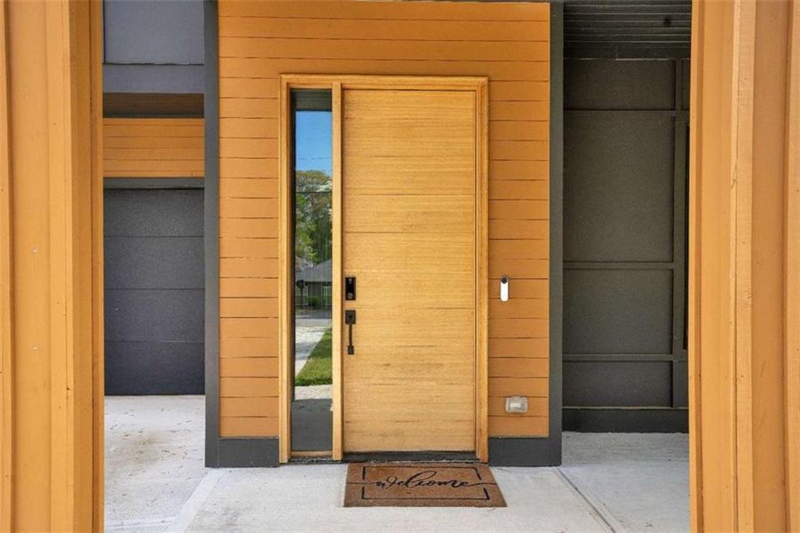 Exterior details and patio area of a home in , Atlanta (Image 3).