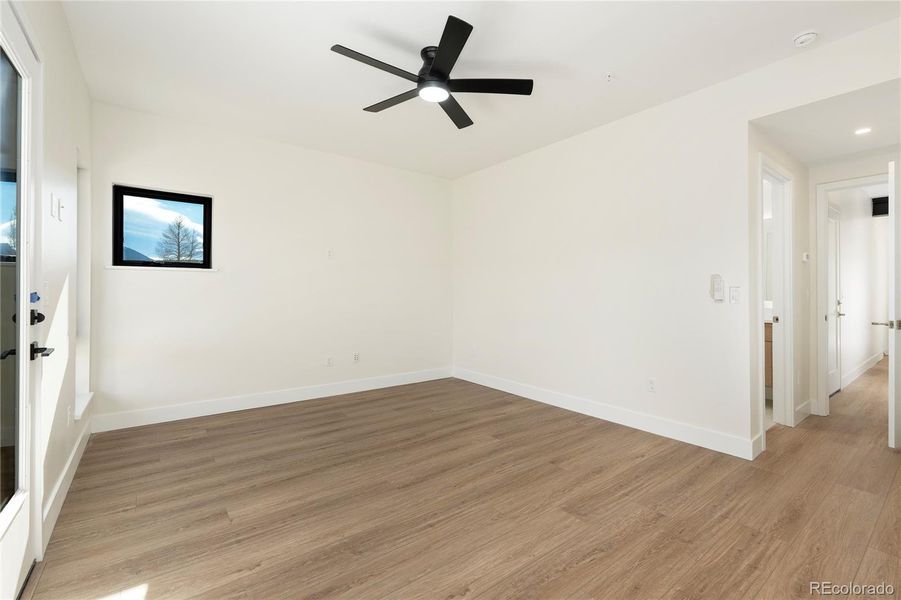 Spacious, unfurnished interior of a new home in , Fraser (Image 29).