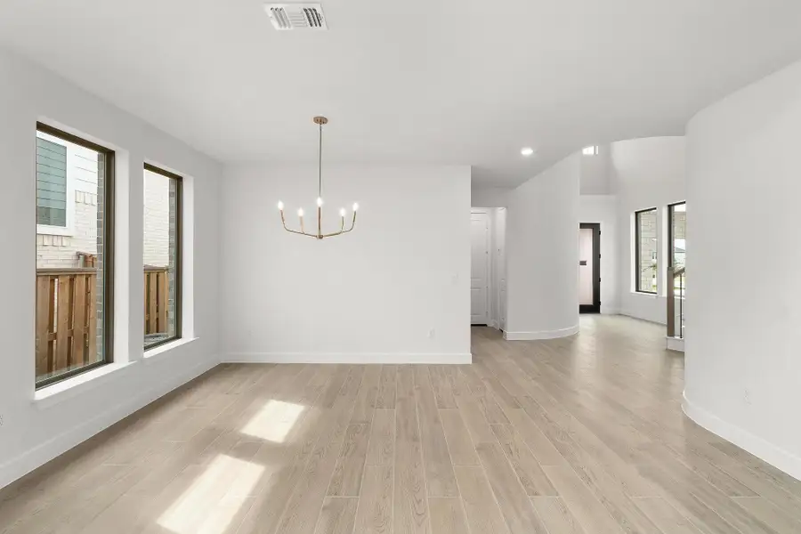 Spacious, unfurnished interior of a new home in Parmer Ranch, Georgetown (Image 20). Spacious, unfurnished interior of a new home in Parmer Ranch, Georgetown (Image 20).