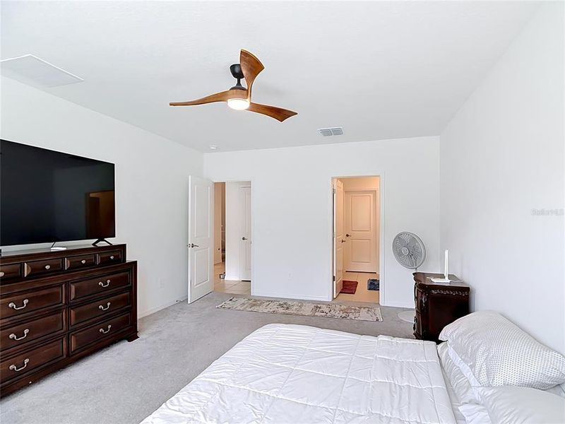 Furnished interior view inside a new home in , Lakeland (Image 37).