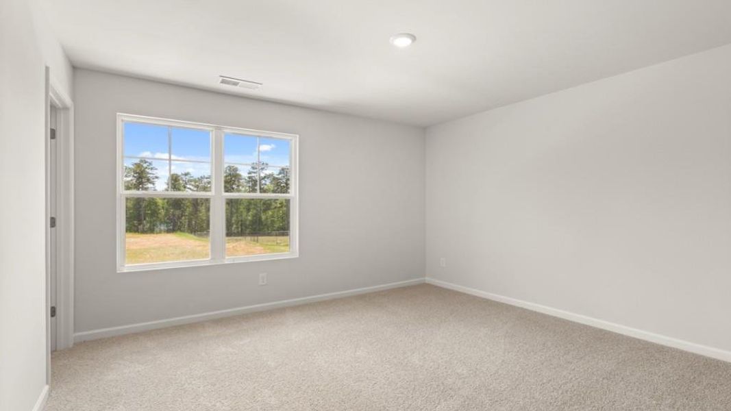 Spacious, unfurnished interior of a new home in Fairway 17 at Mirror Lake, Villa Rica (Image 23).